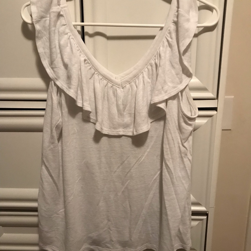 White ruffled tee